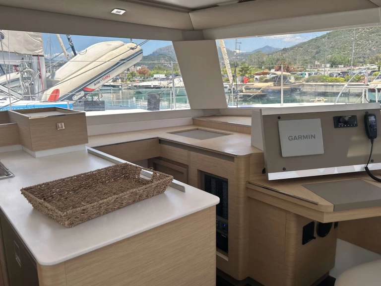 YachtCharter in Salerno - Fountaine Pajot Astrea 42 auf SamBoat