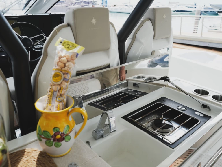 Ein Prestige Prestige 520 S mieten in Pozzuoli