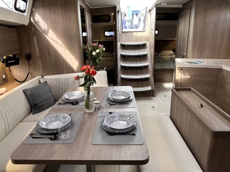 Bénéteau Oceanis 47 mieten Split