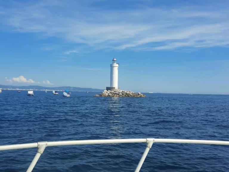 Vermietung Motorboot Piantoni mit Führerschein