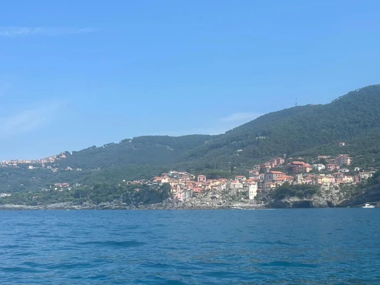 Motorboot mieten in Ameglia zum besten Preis