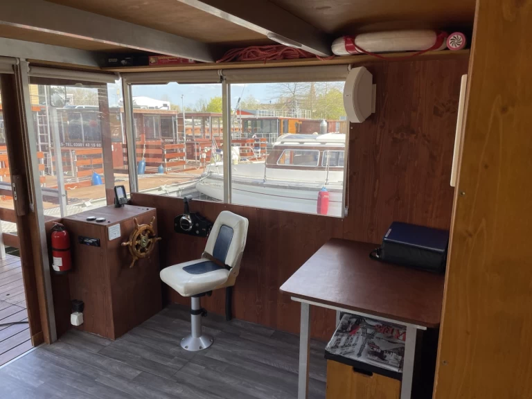 Hausboot mit oder ohne Skipper TS1000 mieten in Radewege