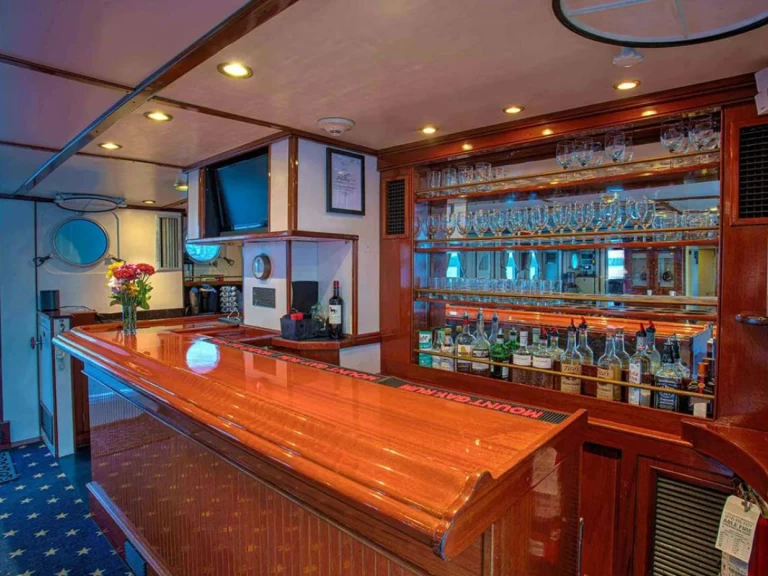 Bootsverleih Palmer Johnson Arabella Saint Thomas Island Samboat