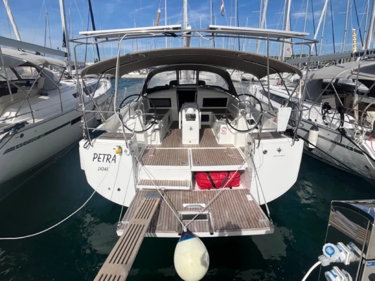 Boot mieten Sukošan günstig Sun Odyssey 440
