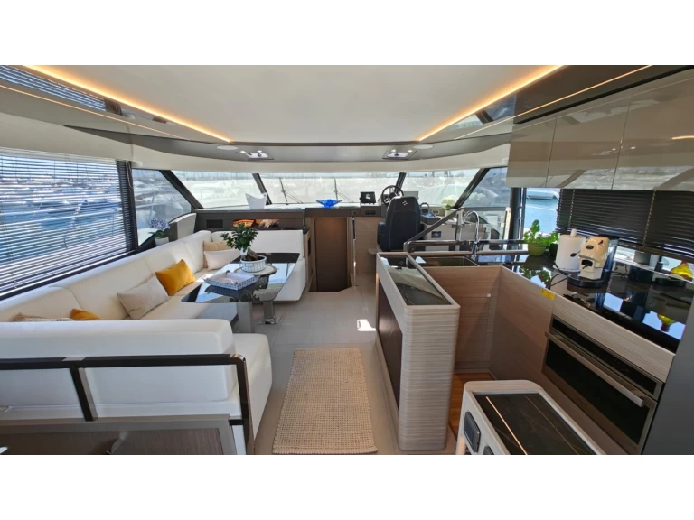 Vermietung Motorboot Prestige mit Führerschein