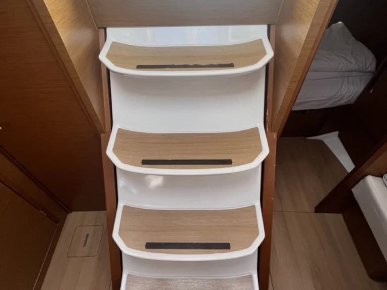 Boot mieten Sukošan günstig Sun Odyssey 440