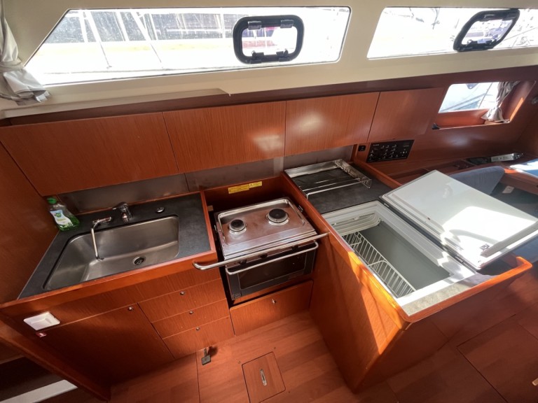 Segelboot mieten in Sukošan zum besten Preis