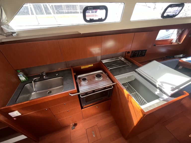 Segelboot mieten in Sukošan zum besten Preis