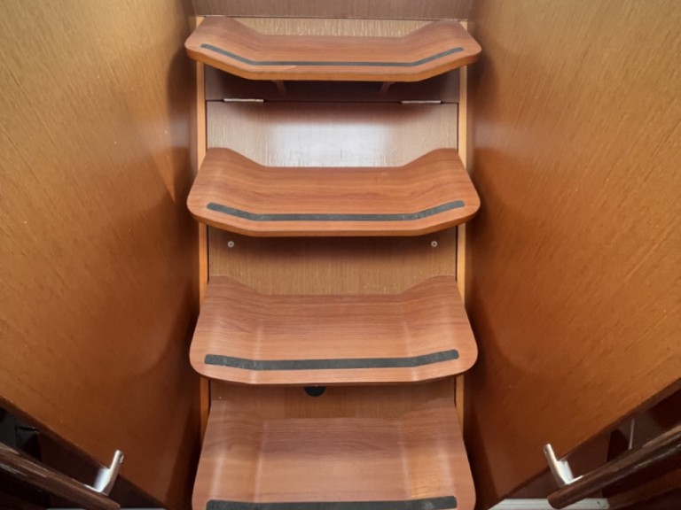 Ein Bénéteau Oceanis 45 mieten in Sukošan