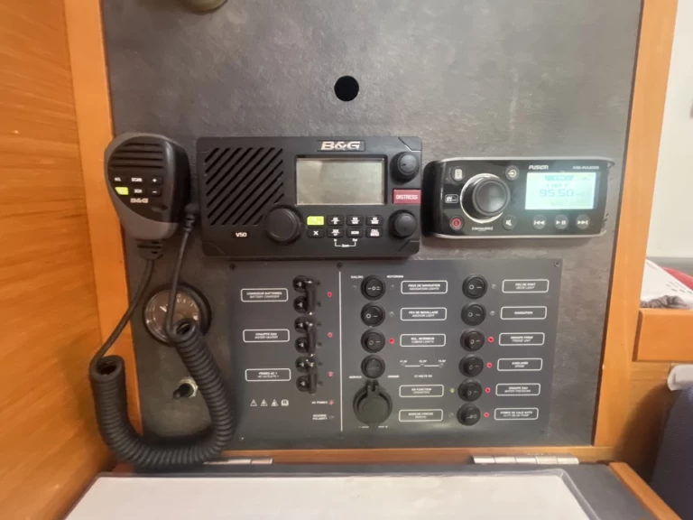 Segelboot mieten in Sukošan zum besten Preis