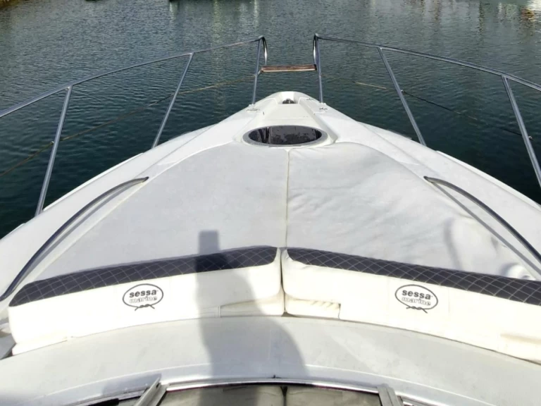 Ein Sessa Marine Oyster 34 mieten in Calp / Calpe