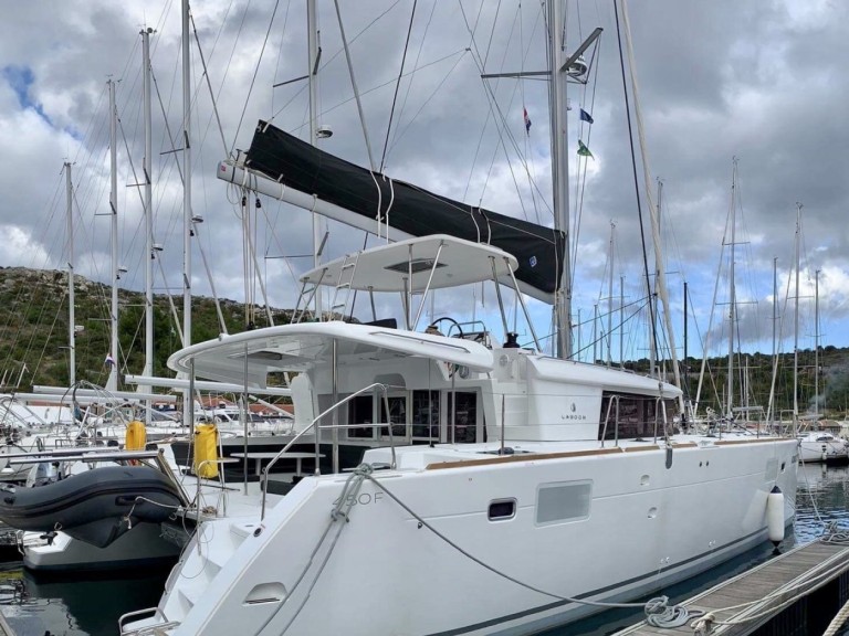 Bootsverleih Lagoon Lagoon 450 F Split Samboat