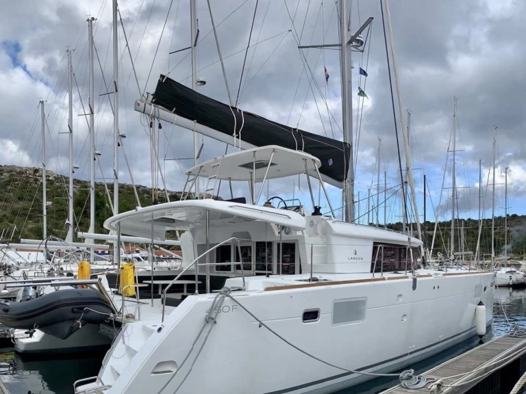 Bootsverleih Lagoon Lagoon 450 F Split Samboat