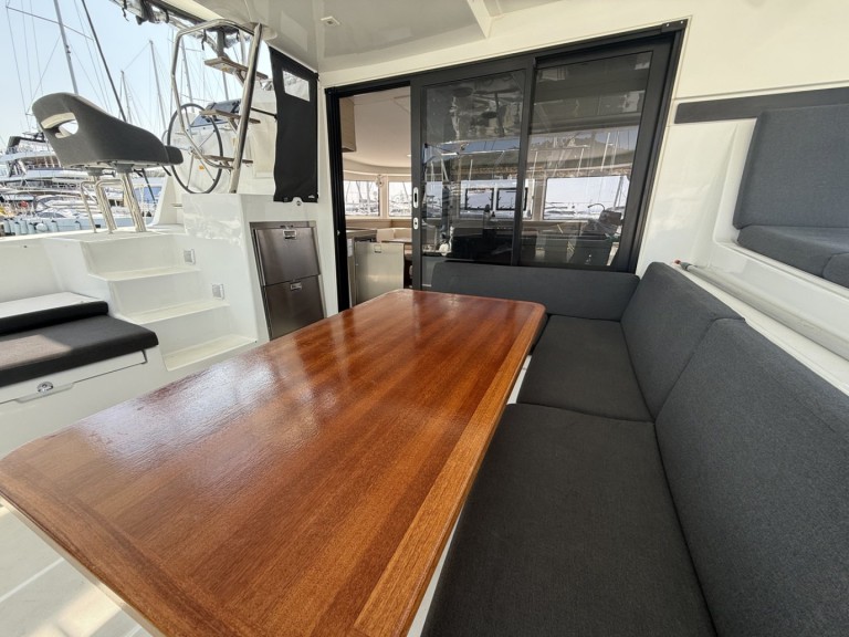 Bootsverleih Lagoon Lagoon 42 Split Samboat