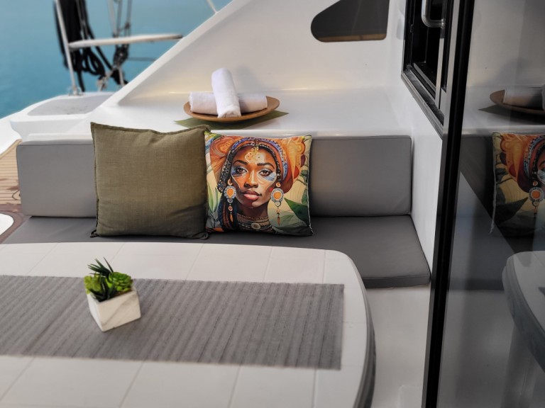 Ein Sea Tribe Yachts Sea-Tribe DH550 mieten in Mahé