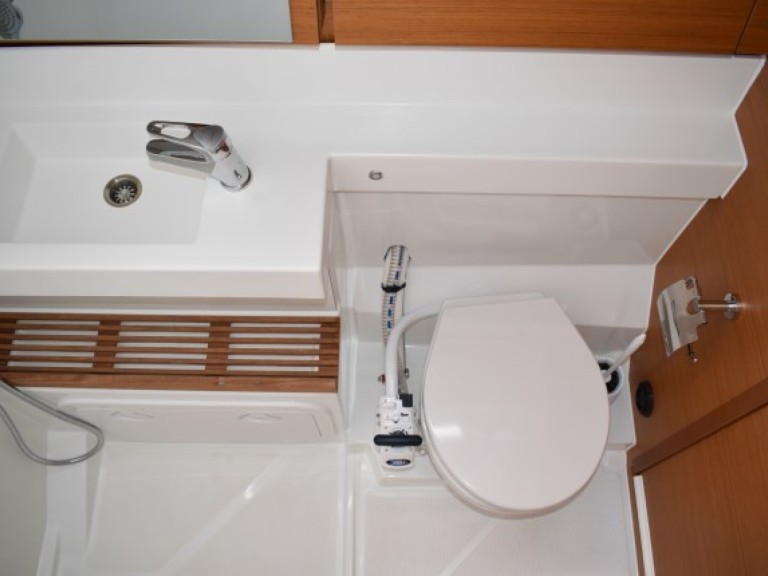 Vermietung Segelboot Jeanneau mit Führerschein