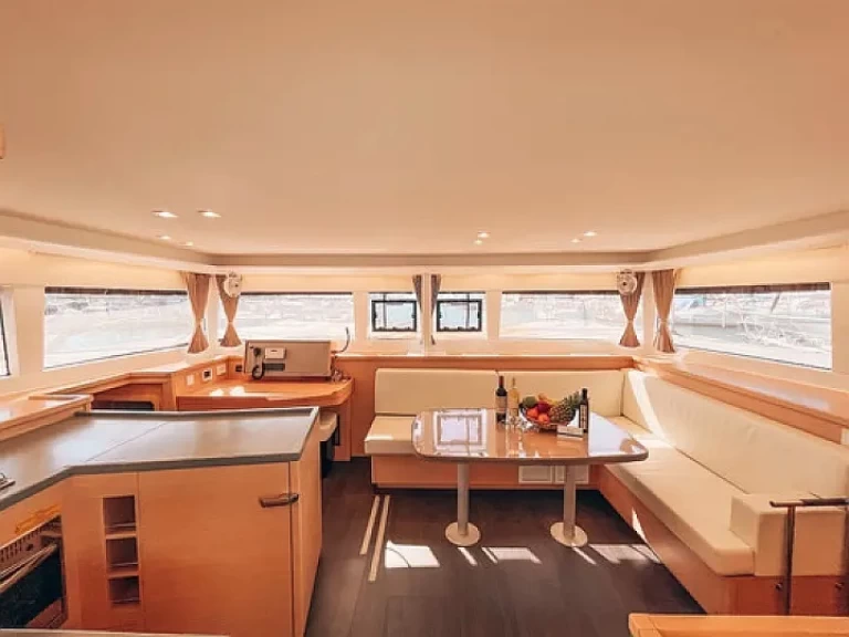 Bootsverleih Lagoon Lagoon 450 Sport Top Álimos Samboat