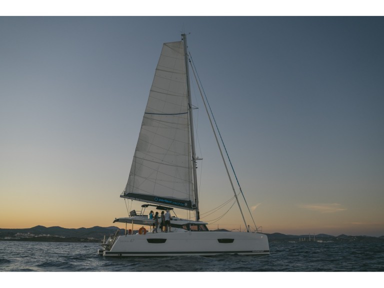 Bootsverleih Fountaine Pajot Fountaine Pajot 47 SAONA LUX (GEN,AC,WATERMAKER) Lavrion Samboat