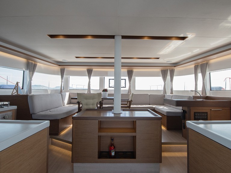 YachtCharter in Paros (Insel) - Lagoon Lagoon 50 auf SamBoat