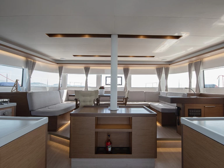 YachtCharter in Paros (Insel) - Lagoon Lagoon 50 auf SamBoat