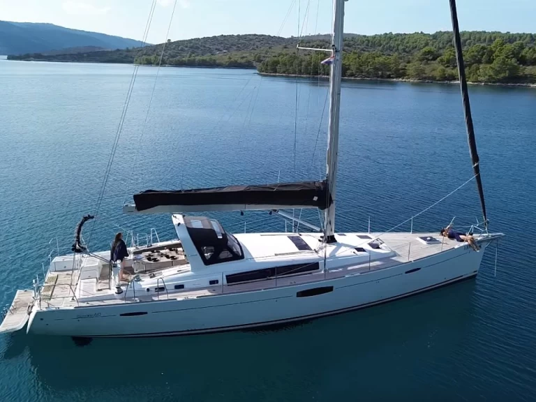 Ein Bénéteau Oceanis 60 mieten in Split