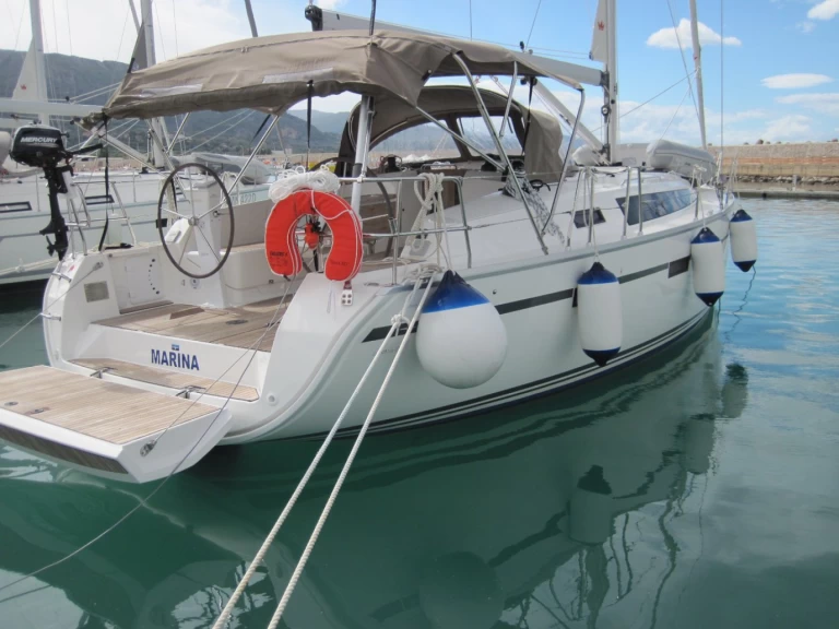 Ein Bavaria Cruiser 41 mieten in Capo d'Orlando