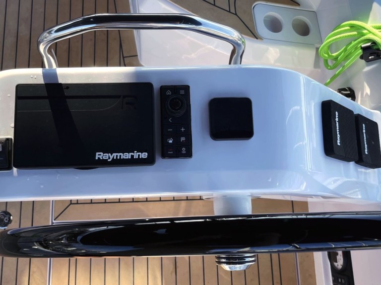 Elan Elan E6 mieten Split