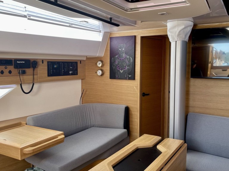 YachtCharter in Split - Elan Elan E6 auf SamBoat