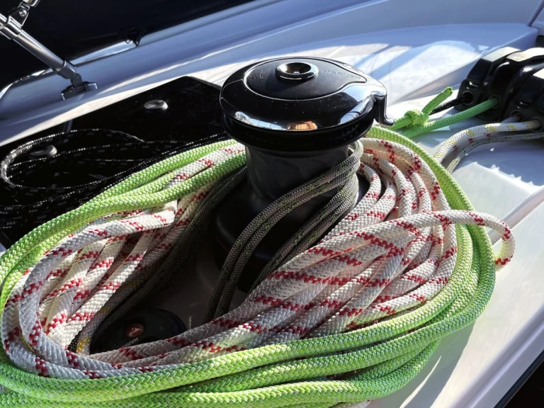 Elan Elan E6 mieten Split