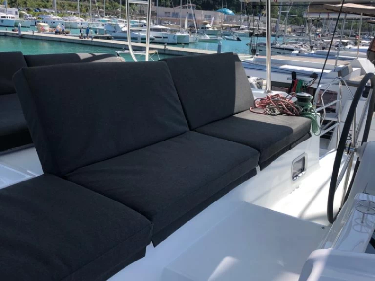 Ein Lagoon Lagoon 46 mieten in Capo d'Orlando