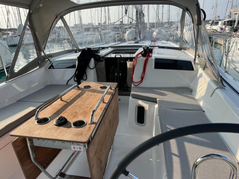 Vermietung Segelboot Bénéteau mit Führerschein