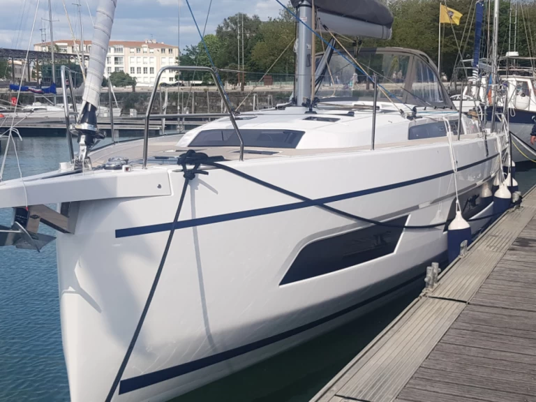 YachtCharter in Larmor-Plage - Dufour Dufour 41 auf SamBoat