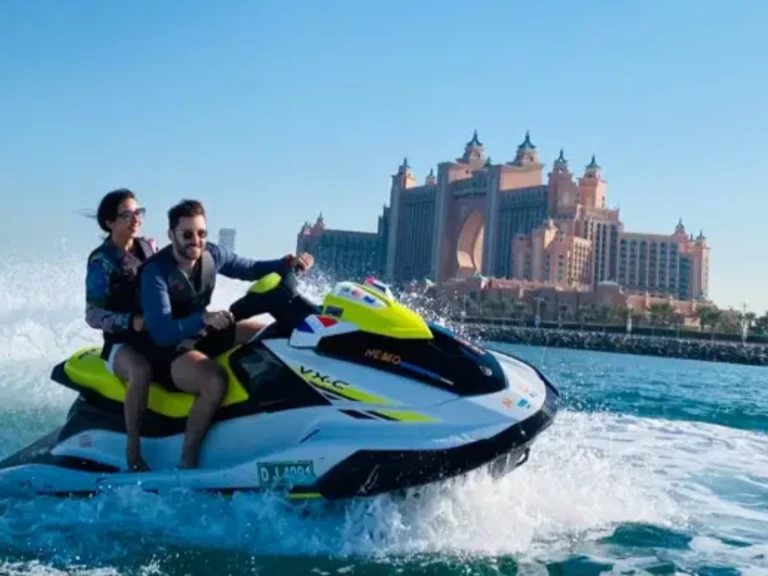 Jetski mieten in Dubai Marina zum besten Preis