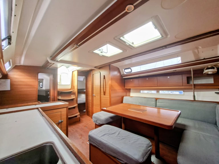 Ein Dufour Dufour 450 Grand Large mieten in Arzal