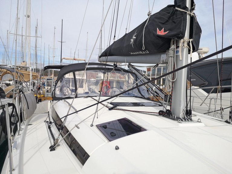 YachtCharter in Castiglioncello - Jeanneau Sun Odyssey 440 - 4 cabine - 2 bagni auf SamBoat