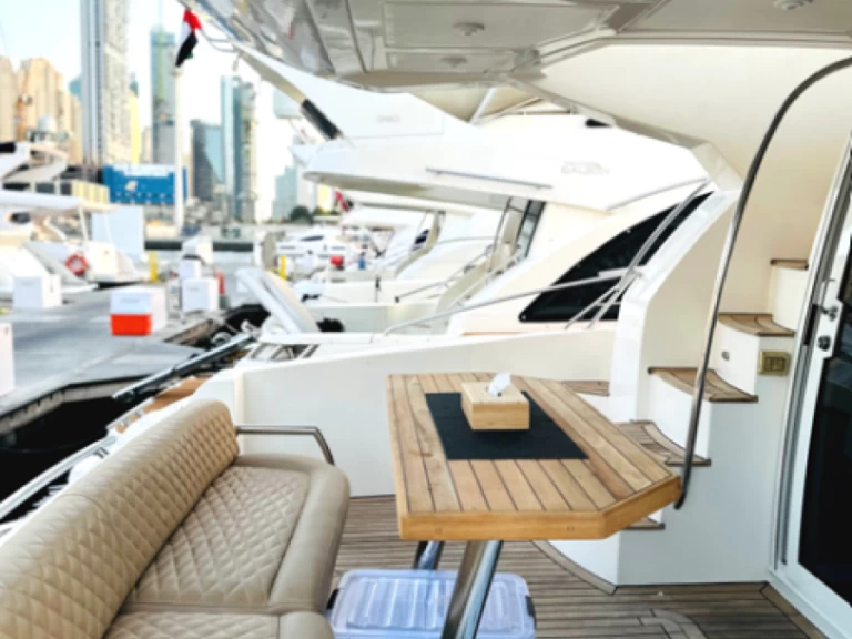Bootsverleih Gulf Craft - Majesty Yachts Majesty 44 Dubai Marina Samboat