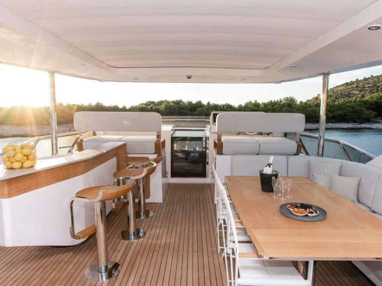 Boot mieten Zypern günstig Vesta