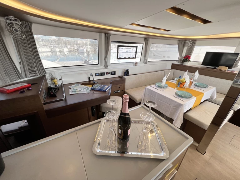 Katamaran mit oder ohne Skipper Lagoon mieten in Paros (Insel)