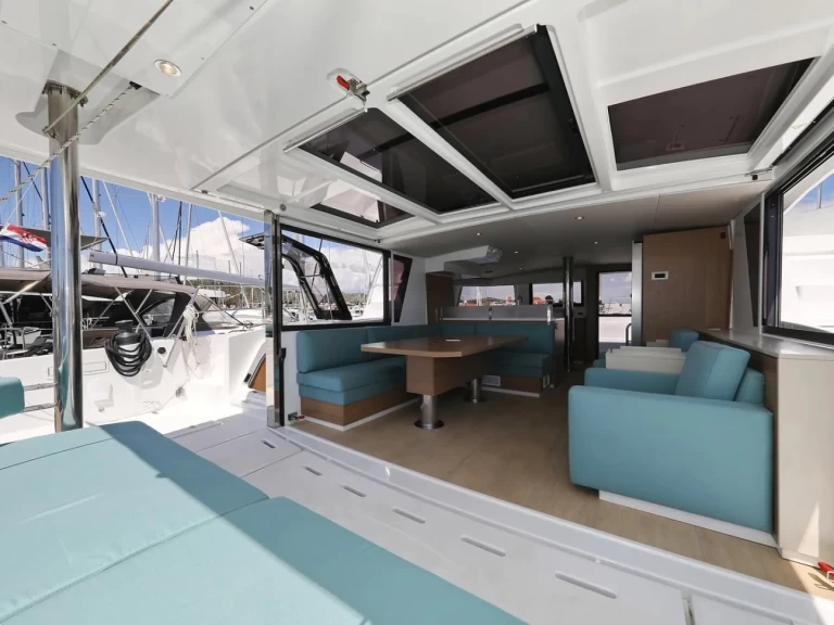 Katamaran mieten in Seget Donji zum besten Preis