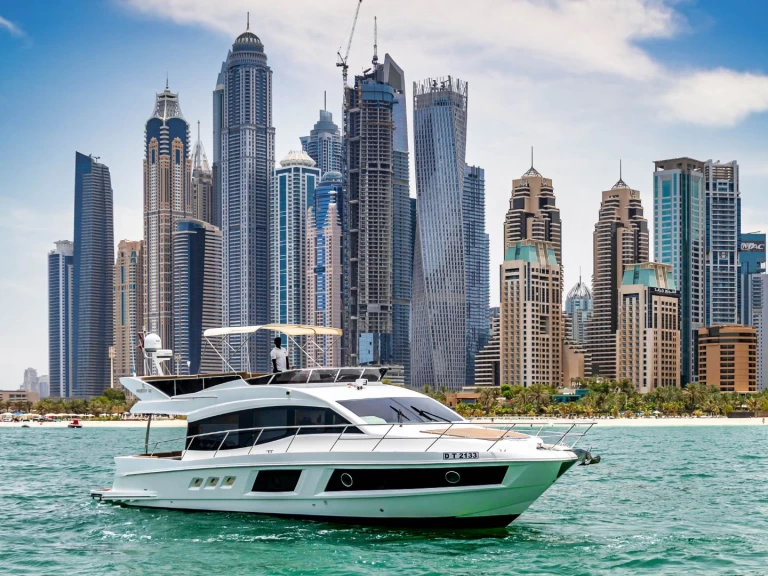 Yacht mieten in Dubai Marina - Gulf Craft majesty 48ft