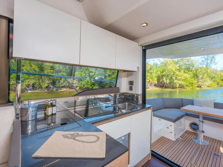 Motorboot mit oder ohne Skipper Prestige mieten in Castellammare di Stabia