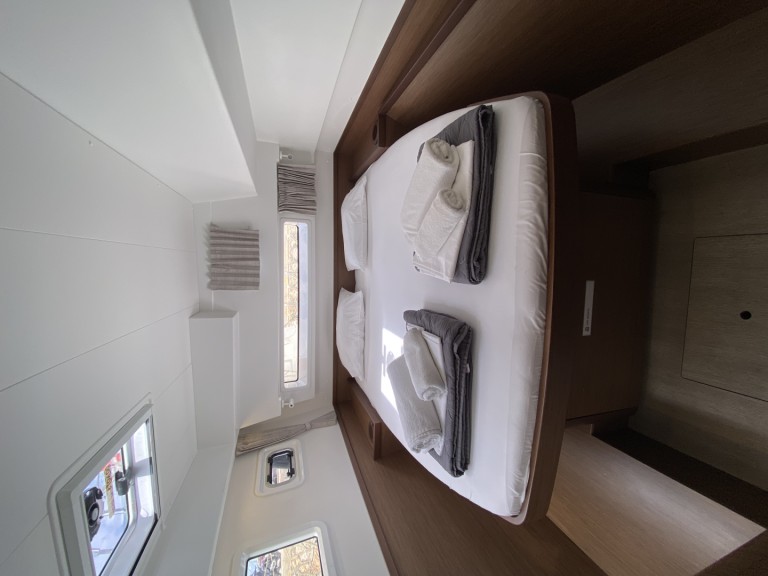 YachtCharter in Álimos - Lagoon Lagoon 42 auf SamBoat