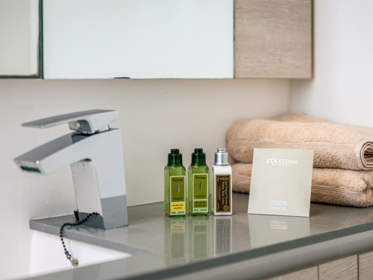 Katamaran mit oder ohne Skipper Leopard mieten in Gouviá