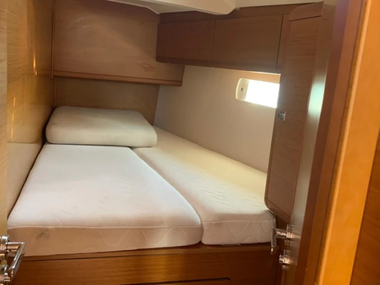 Jeanneau Sun Odyssey 519 mieten Perigiali