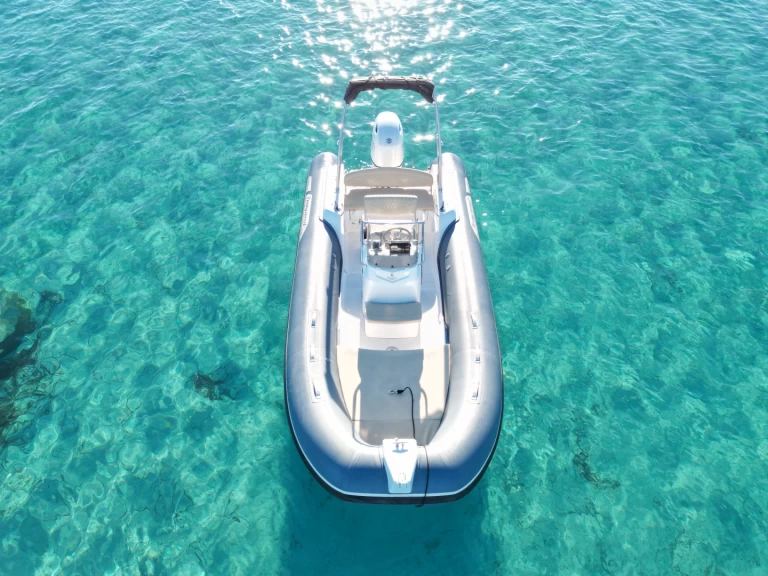 Capelli Capelli 626 Luxe mieten Porto-Vecchio