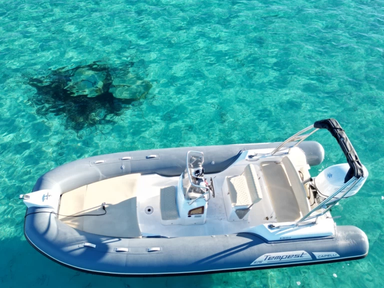 Boot mieten Porto-Vecchio günstig Capelli 626 Luxe