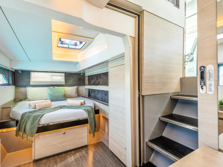 Katamaran mieten in Gouviá zum besten Preis