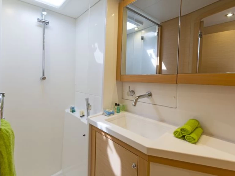 Katamaran mit oder ohne Skipper Lagoon mieten in Perigiali