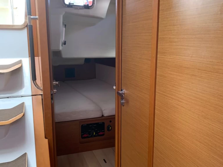 Bootsverleih Jeanneau Sun Odyssey 519 Perigiali Samboat
