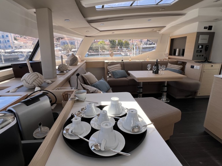 Ein Fountaine Pajot Aura 51 mieten in Perigiali